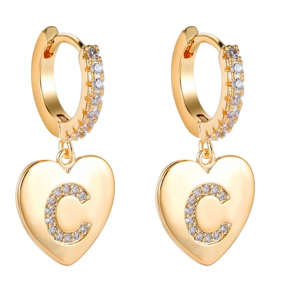 🤍Gold plated letter “A” ,”B”, “C”, “D”, “E”,”M”, “K” , “S” earrings - Picture 4 of 9